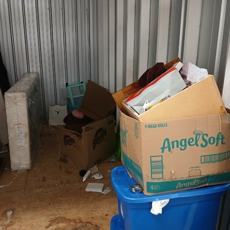 10 x 10 storage unit in Ridgeland, SC
