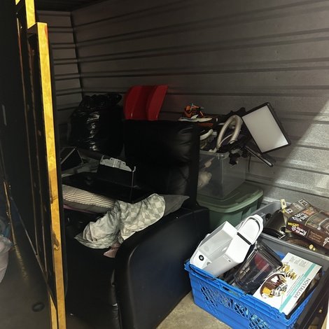 10 x 10 storage unit in Columbus, GA