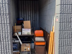 5 x 10 storage unit in S Fargo, ND