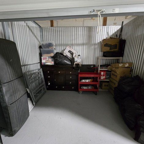 11 x 9 storage unit in Fall River, MA