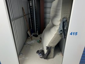 5 x 10 storage unit in Unknown, OK