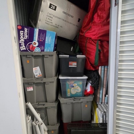 5 x 10 storage unit in Plainville, MA