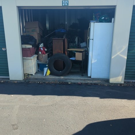 10 x 15 storage unit in Parma, OH