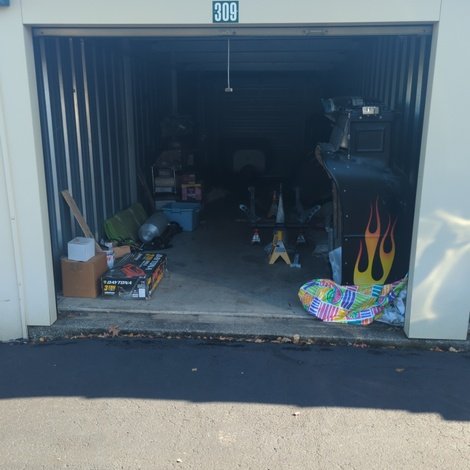 10 x 30 storage unit in Parma, OH