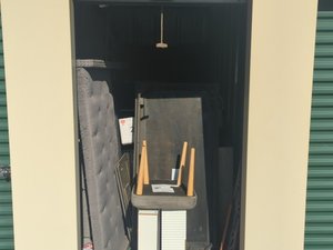 5 x 10 storage unit in Parma, OH