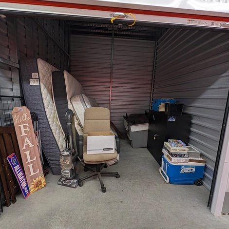 10 x 10 storage unit in Unknown, TX