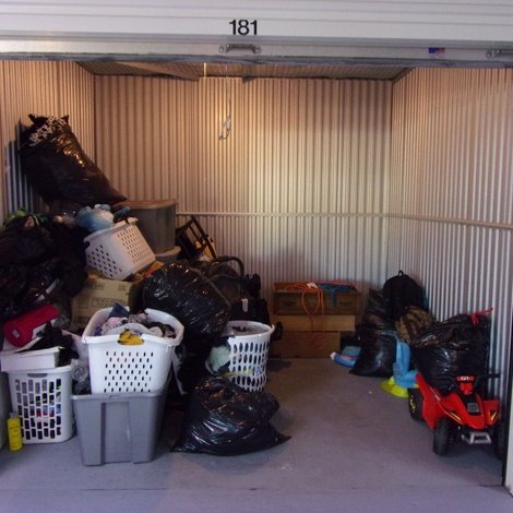 10 x 10 storage unit in Henderson, NC