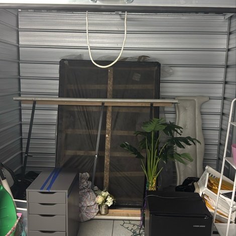10 x 10 storage unit in Grayson, GA
