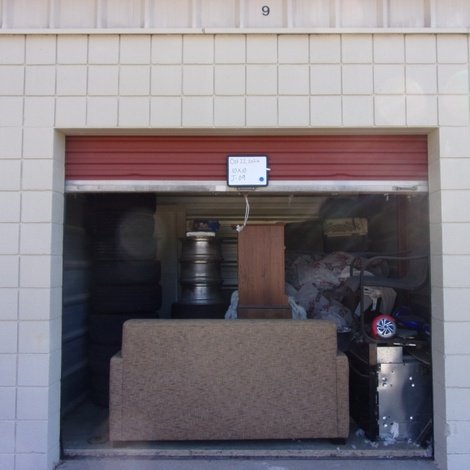 10 x 10 storage unit in Henderson, NC