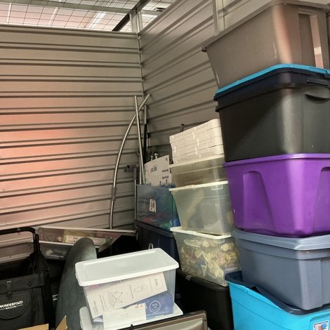 10 x 10 storage unit in Davenport, IA