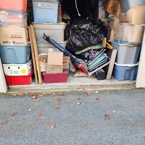 10 x 30 storage unit in Derry, NH