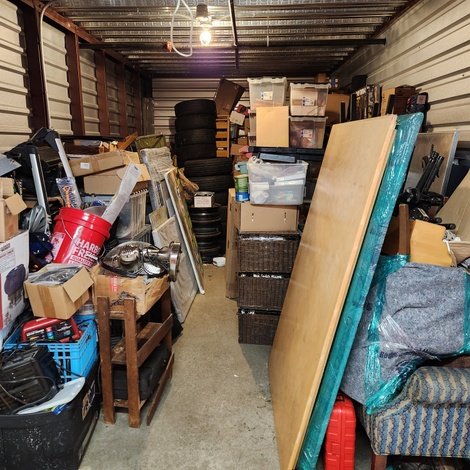 10 x 20 storage unit in Worcester, MA