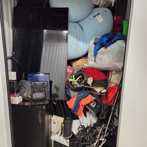 5 x 7 storage unit in Worcester, MA