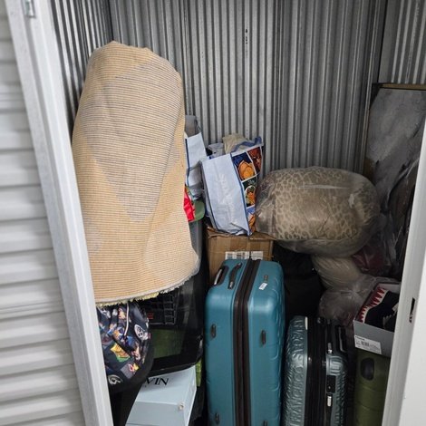 5 x 5 storage unit in Haverhill, MA