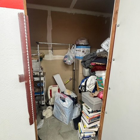 5 x 10 storage unit in Fremont, CA