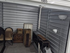 7 x 10 unit in Spring Hill