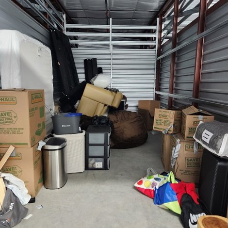 10 x 20 storage unit in Springfield, MA