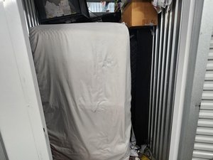 5 x 10 storage unit in Dracut, MA