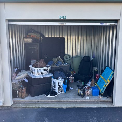 10 x 10 storage unit in Lexington, KY