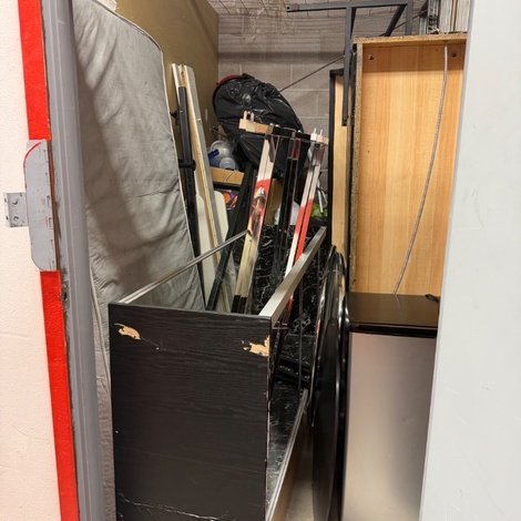 5 x 9 storage unit in Unknown, NM