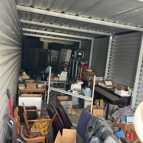10 x 30 storage unit in Modesto, CA