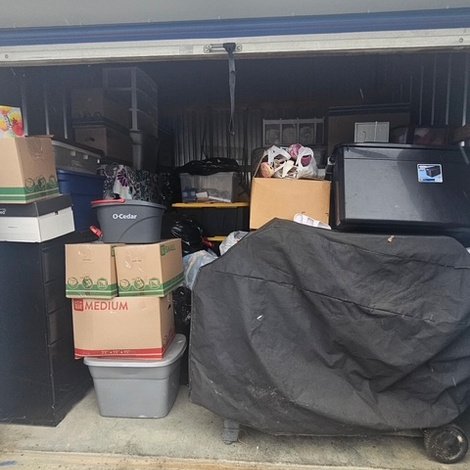 10 x 10 storage unit in Lucasville, OH