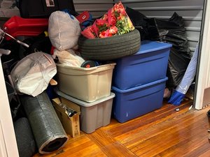 8 x 10 unit in Allentown