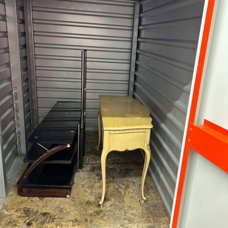 5 x 8 storage unit in Allentown, PA