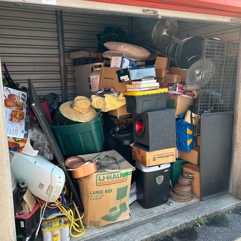 10 x 10 storage unit in Easton, PA