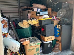 10 x 10 unit in Easton
