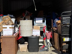10 x 10 unit in Easton