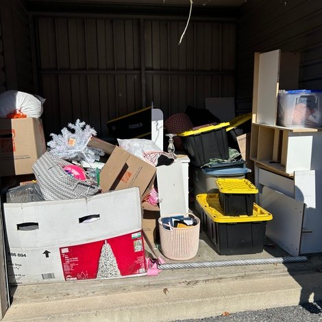 10 x 10 storage unit in Easton, PA