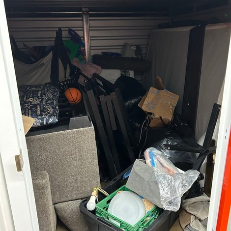 10 x 10 storage unit in Easton, PA