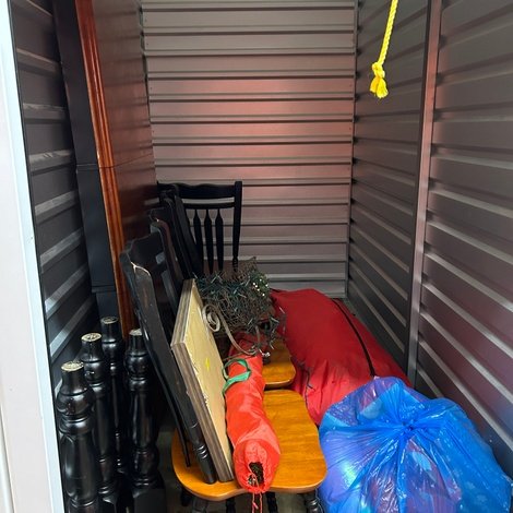 5 x 10 storage unit in Easton, PA