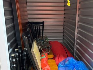 5 x 10 unit in Easton