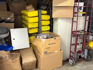 10 x 15 unit in Easton