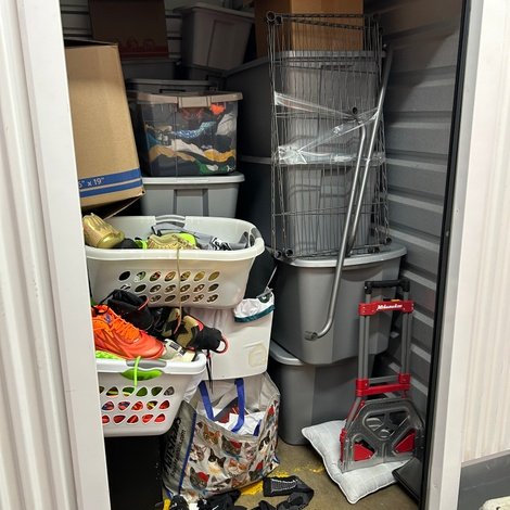 5 x 10 storage unit in Easton, PA