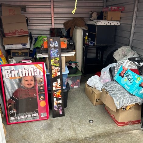 10 x 10 storage unit in Whitehall, PA