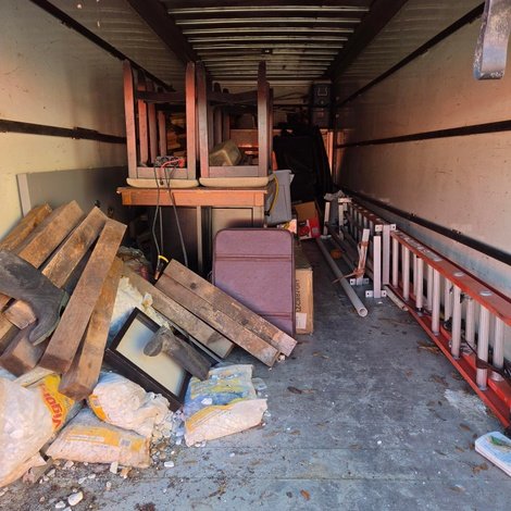 7 x 23 storage unit in Tampa, FL