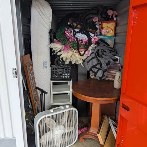 5 x 10 storage unit in Unknown, TX