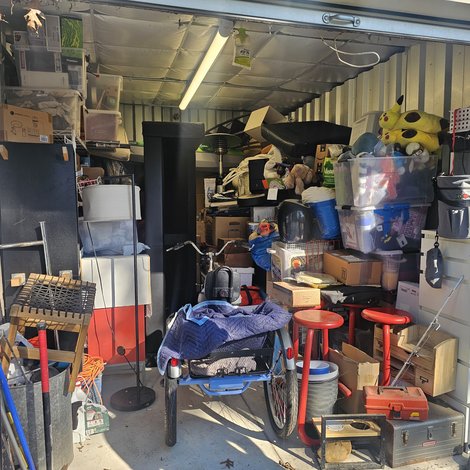 10 x 15 storage unit in Manorville, NY