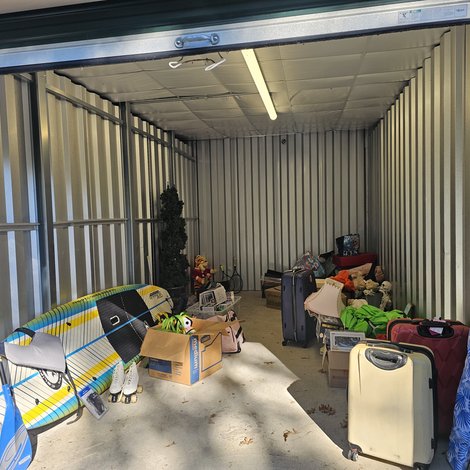 10 x 20 storage unit in Manorville, NY