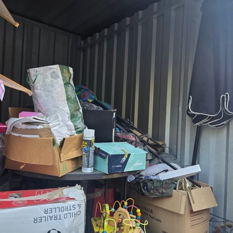 10 x 10 storage unit in Jonesboro, GA