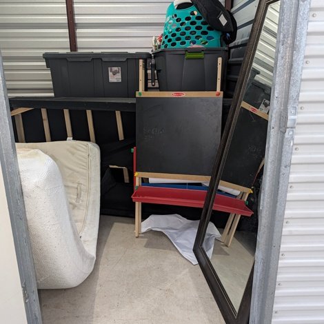 10 x 7 storage unit in San Antonio, TX