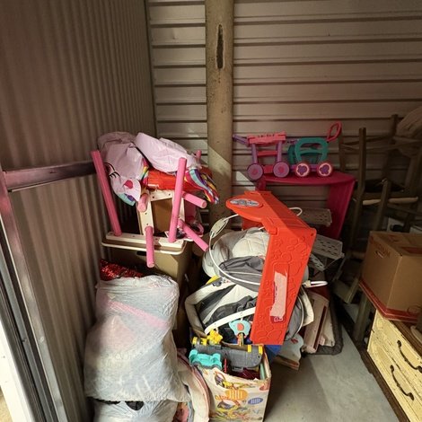 10 x 10 storage unit in Morrow, GA