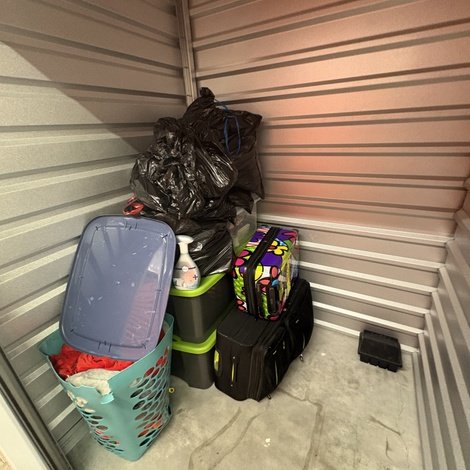 5 x 5 storage unit in Morrow, GA