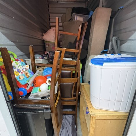 10 x 10 storage unit in Morrow, GA
