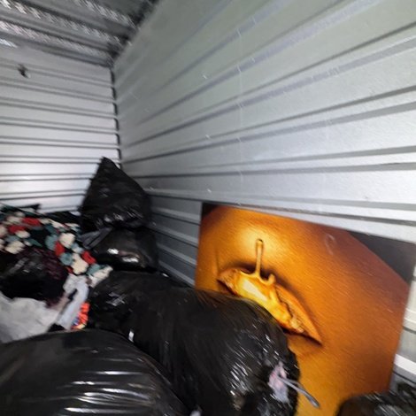 5 x 10 storage unit in Morrow, GA