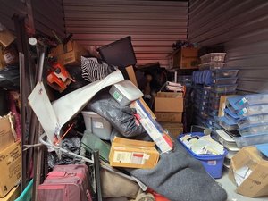 10 x 10 unit in Stockbridge