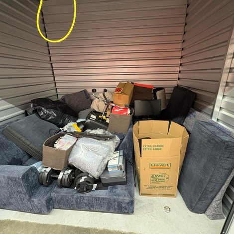 10 x 10 storage unit in Morrow, GA